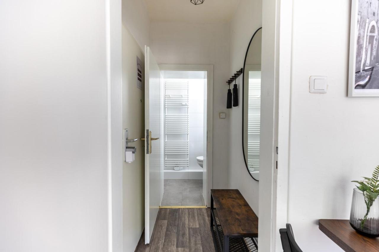 Apartmán Perfekt Fuer 2! Wifi/ Netflix Duisburg Exteriér fotografie